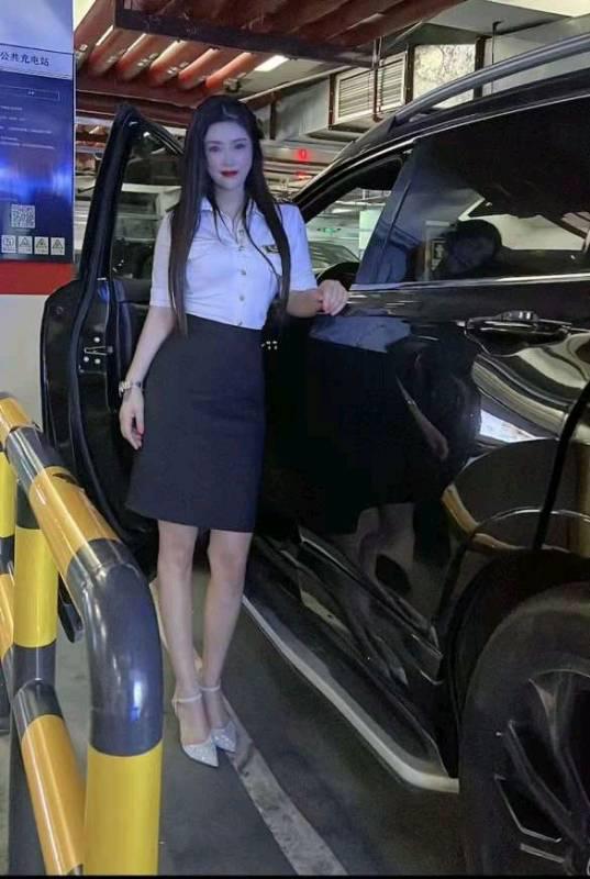 直男喜欢的熟女丝袜高跟姐姐