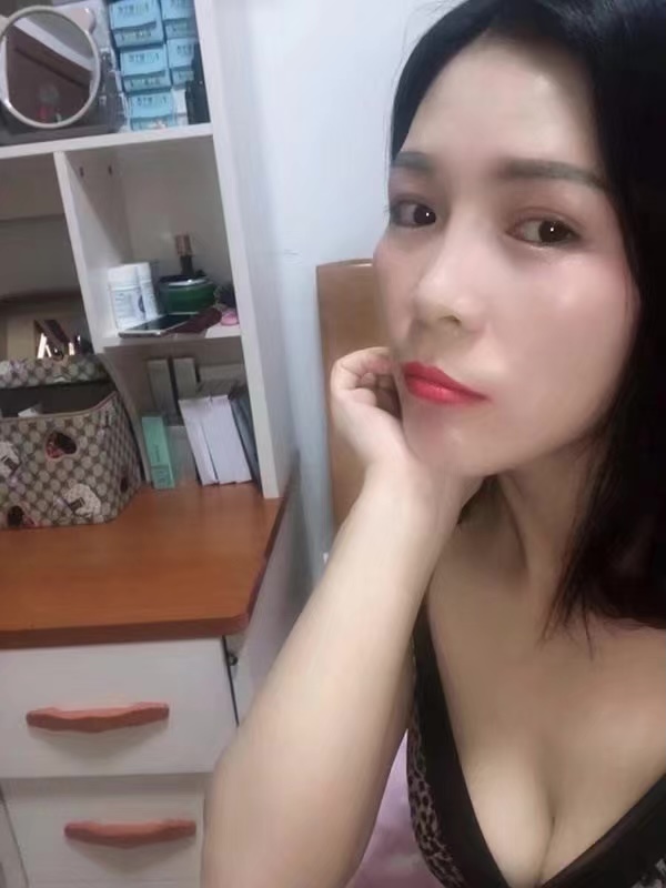 福田区大奶熟女很爽爽爽